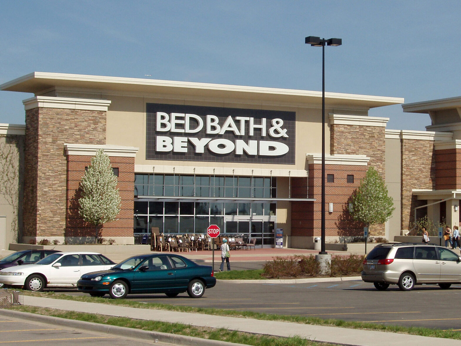 Bed Bath & Beyond Is Closing 200 Stores