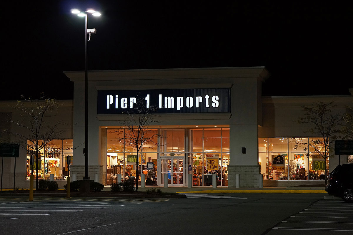 Pier 1 Imports To Close 450 Stores
