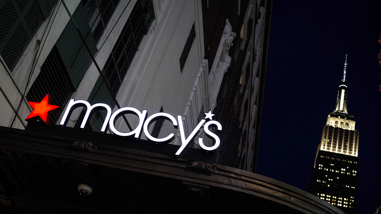 Macy’s Will Close 125 Stores