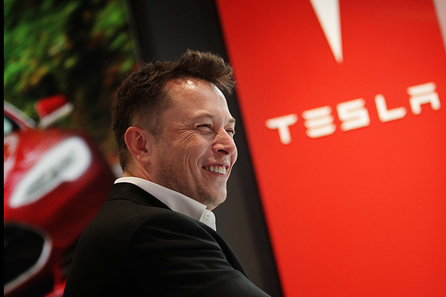 Elon Musk Wants Tesla Employees Back In The Office