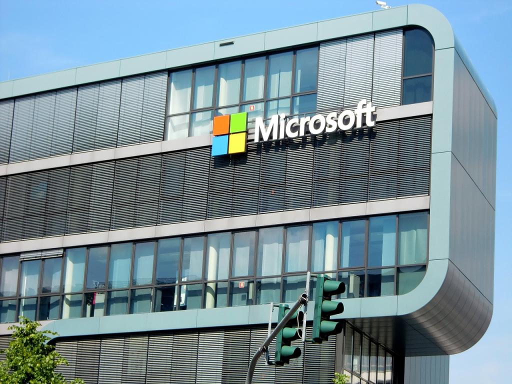 Microsoft Layoff Nearly 1,000 Employees