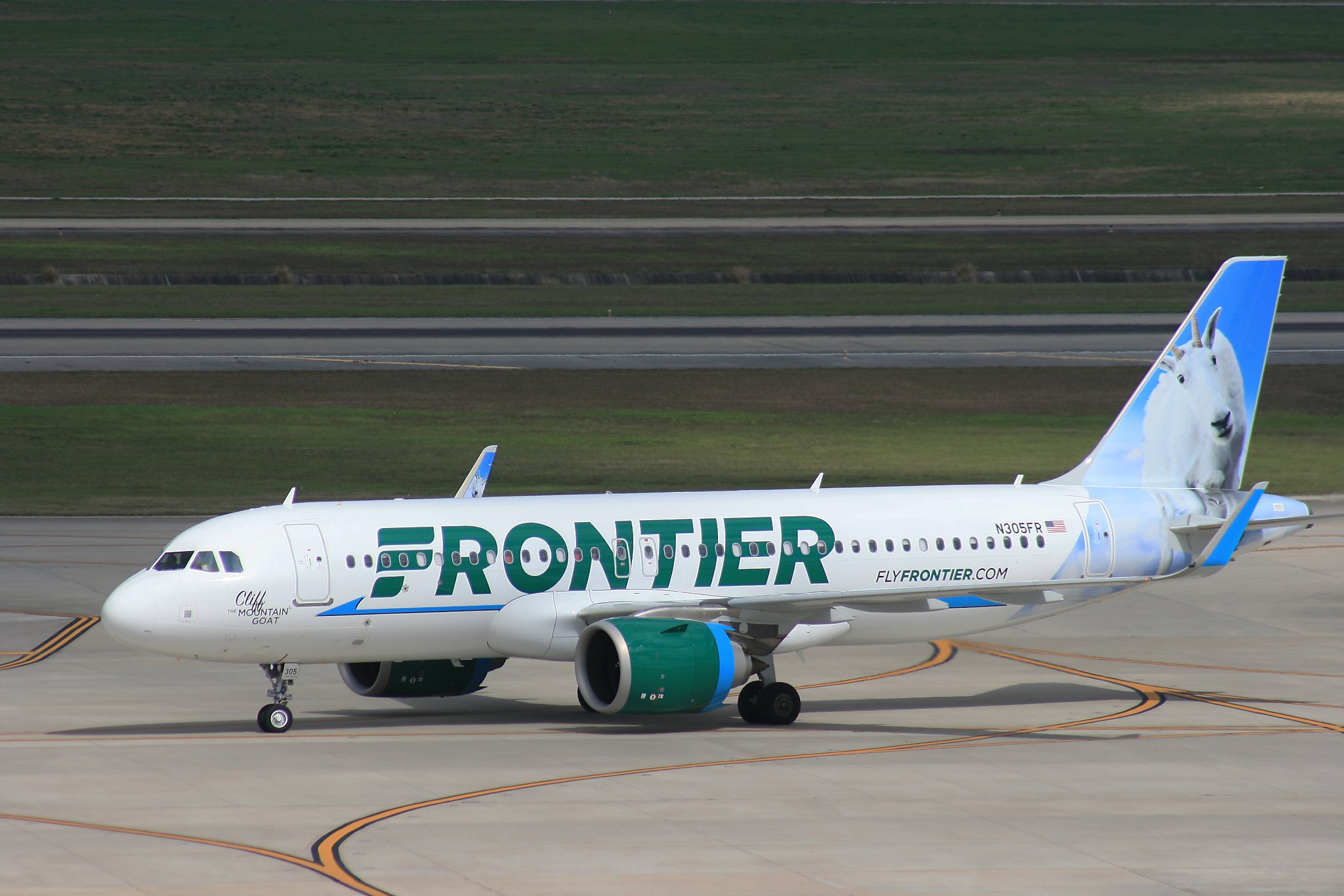 Frontier Airlines To Offer ‘All You Can Fly’ Plans For $599