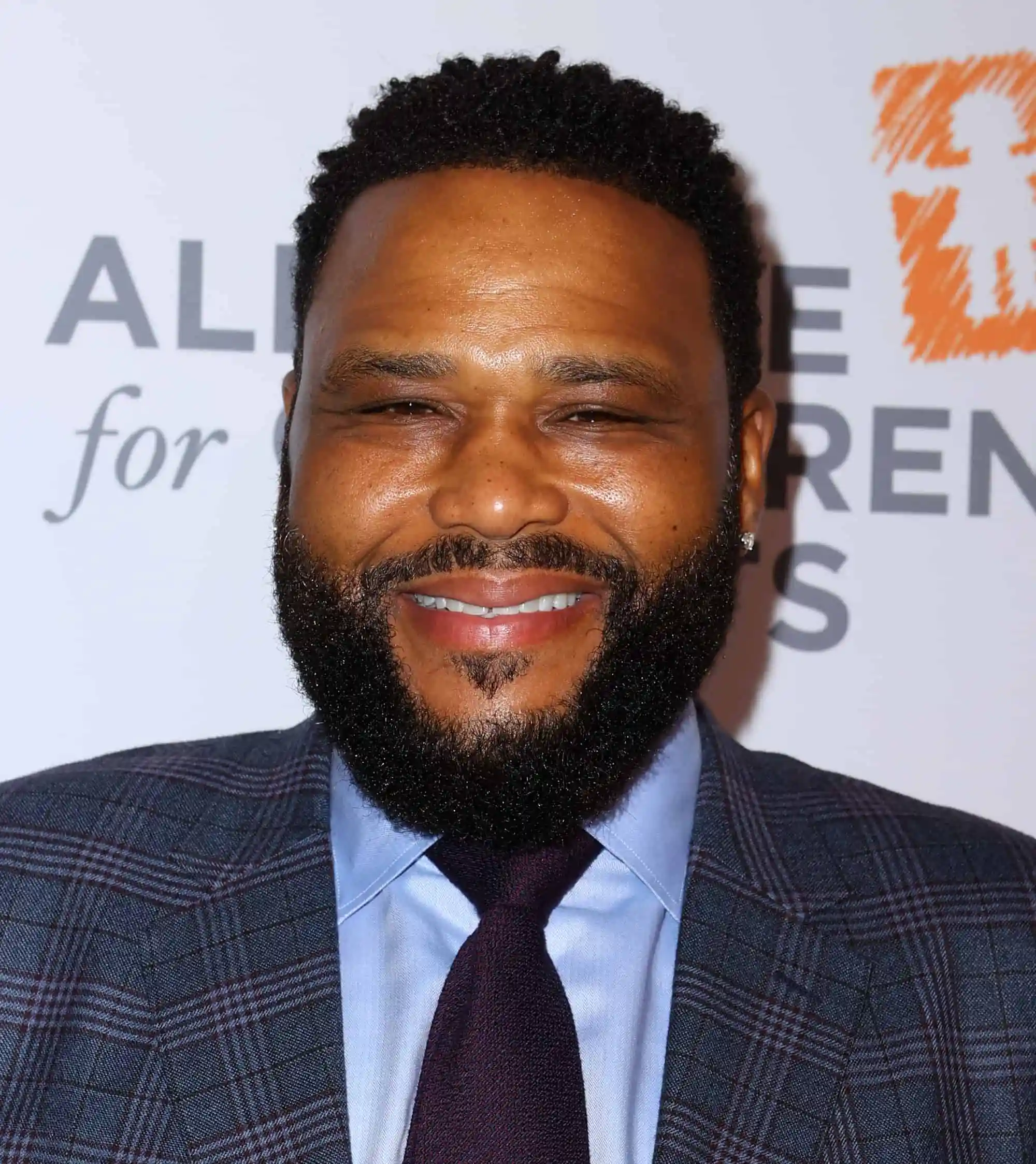Anthony Anderson To Host Emmy Awards